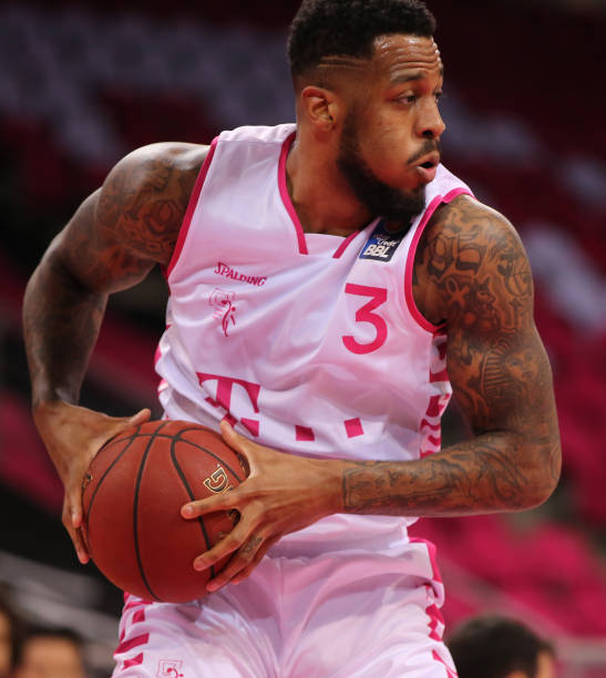 里的豪华前 里的豪华前